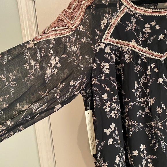 Daniel Rainn Estelle Embroidered Floral Tunic - Picture 4 of 6